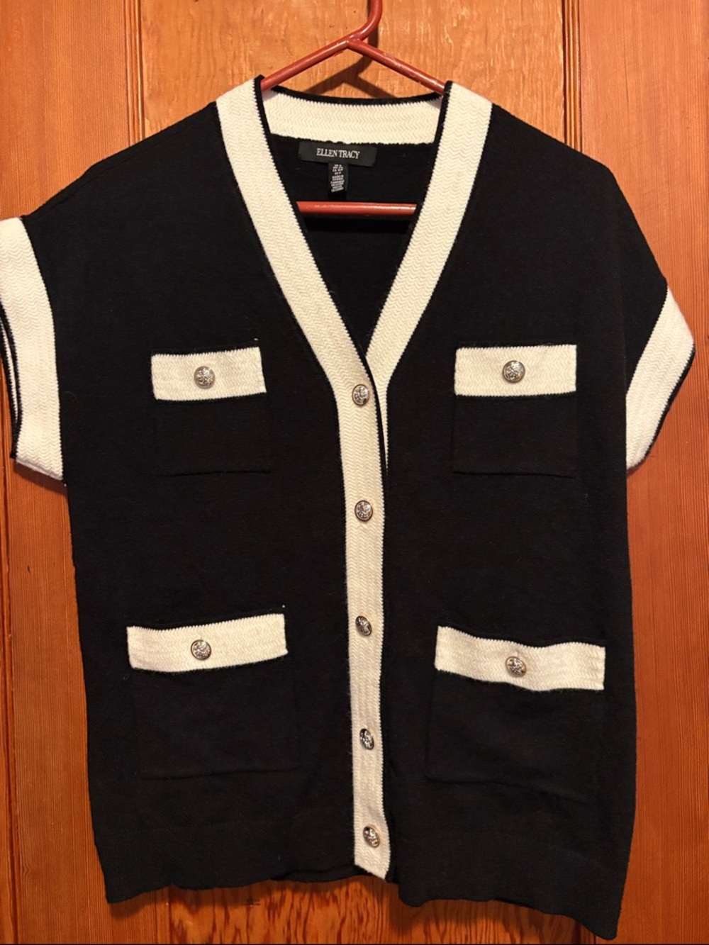 Ellen Tracy Black & Cream Short Sleeve Button Front Vest